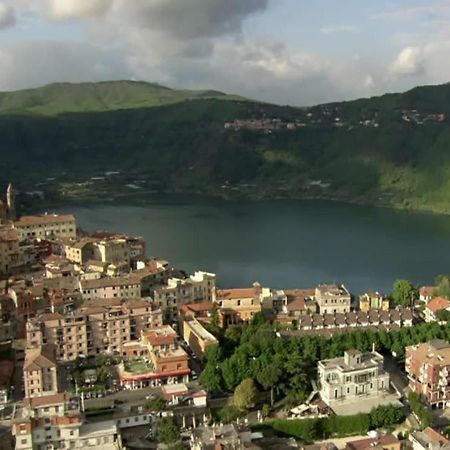 Relax Sul Lago Apartment Genzano di Roma Bagian luar foto