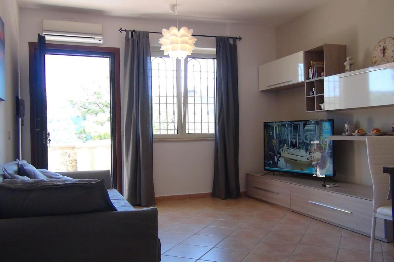 Relax Sul Lago Apartment Genzano di Roma Bagian luar foto