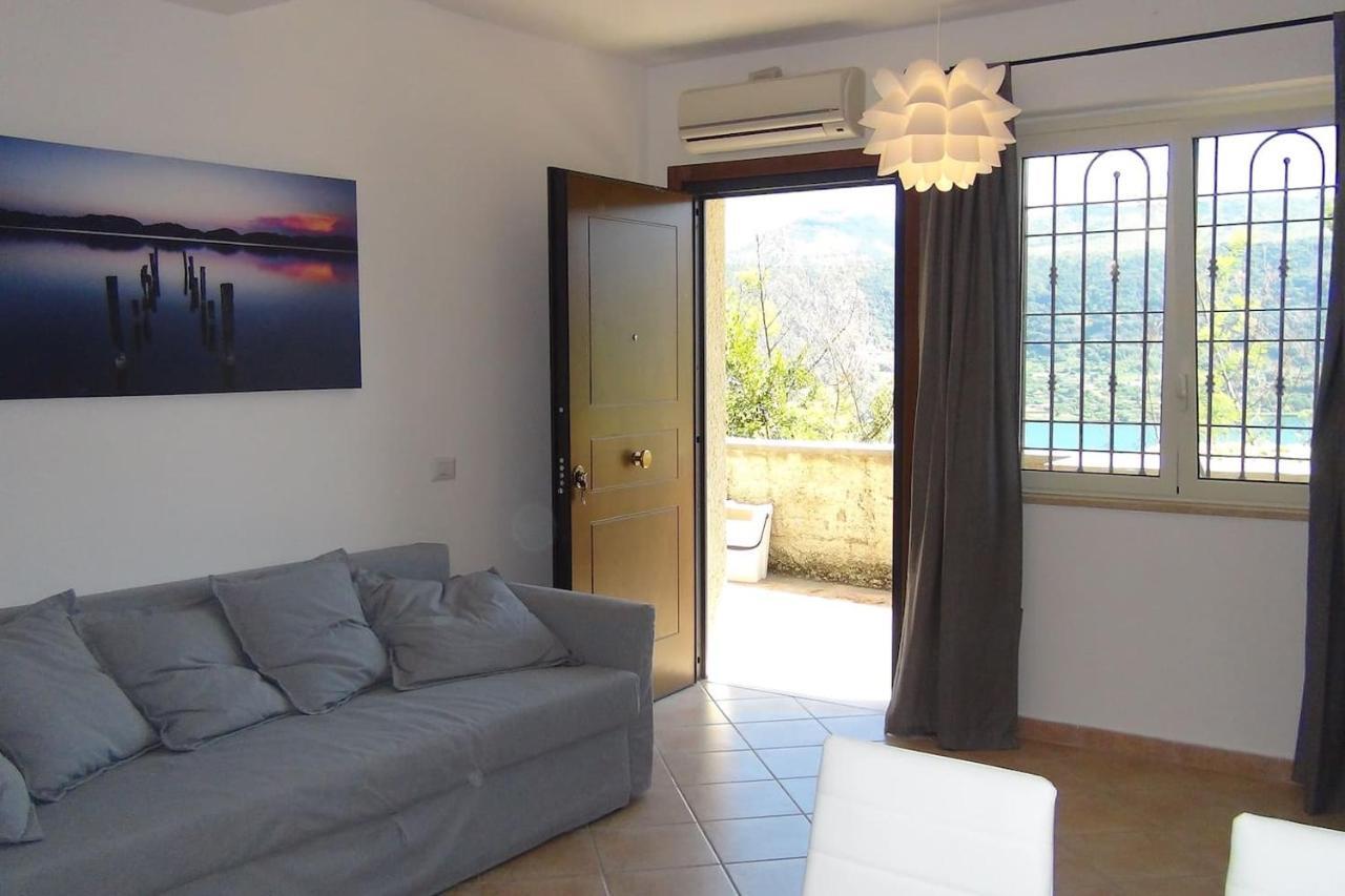 Relax Sul Lago Apartment Genzano di Roma Bagian luar foto